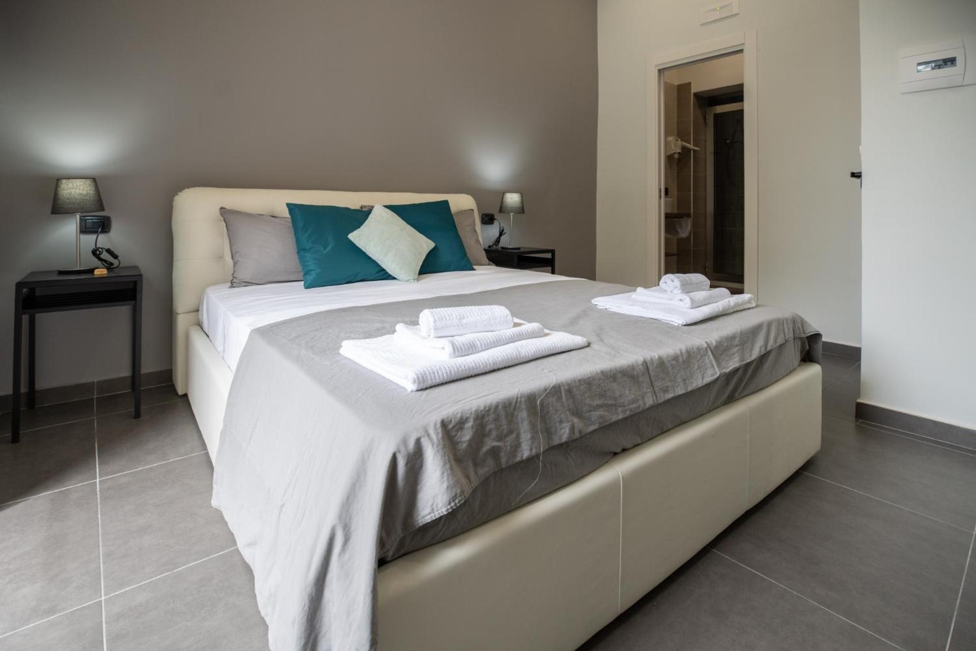 Doria Suites Napoli Εξωτερικό φωτογραφία